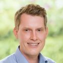 Portrait Mitarbeiter:in Denis Wenz Eltern-Kind Haus Leiter:in